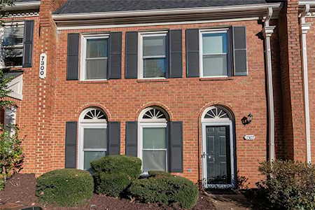 7307 Saint Charles Square Roswell, GA 30075