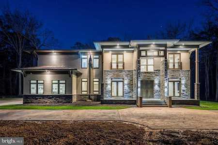 6007 Doyle Rd Clifton, VA 20124