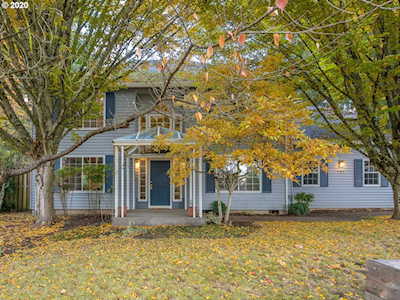 717 SW Maplecrest Ct Portland, OR 97219