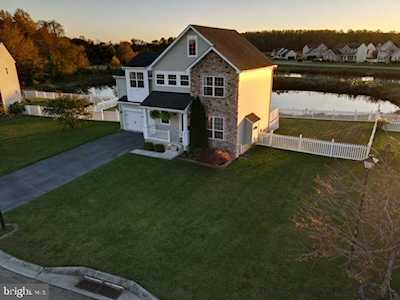 9 Tiburan Ct Felton, DE 19943
