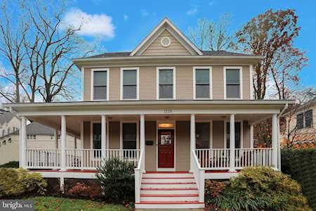1225 Pinecrest Circle Silver Spring, MD 20910