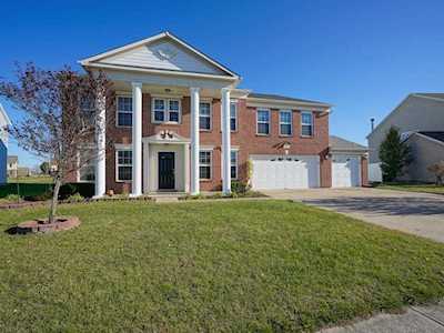 789 Fireside Dr Greenwood, IN 46143