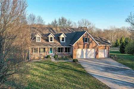 9151 Mallard Point Zionsville, IN 46077