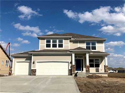 18913 Skyview Ln Spring Hill, KS 66083