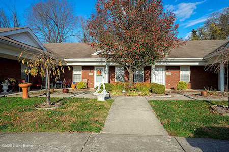 7317 Fox Hollow Way Louisville, KY 40228