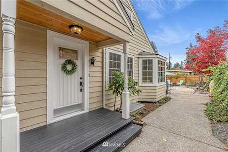 14332 Ashworth Ave N Seattle, WA 98133