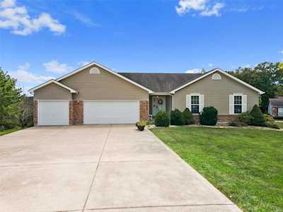 27138 Oak Ridge Ct Warrenton, MO 63383