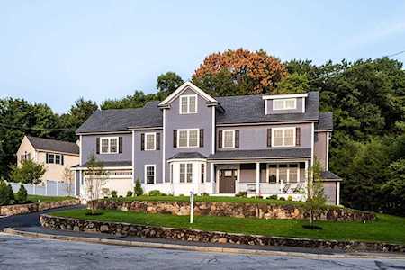 66 Ridge St Arlington, MA 02474