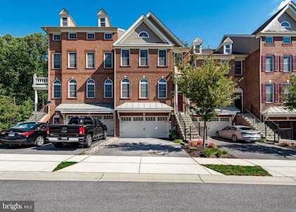 1305 Grand Canopy Dr Severn, MD 21144