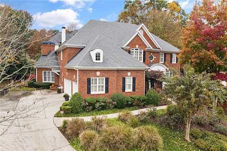 235 Woodscape Ct Alpharetta, GA 30022