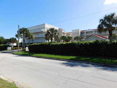 125 Pulsipher Avenue #204 Cocoa Beach, FL 32931
