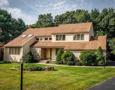 4 Edgewood Road Westborough, MA 01581