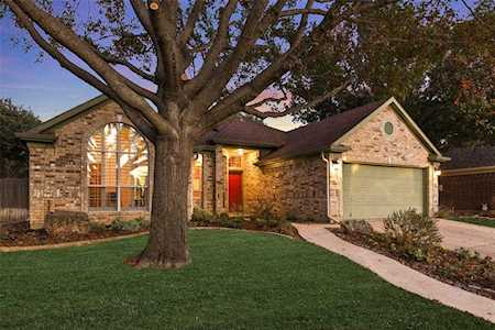 7324 Crabtree Lane North Richland Hills, TX 76182