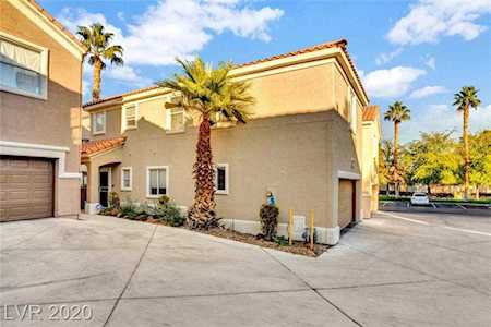 7576 Kerr Lake Ct Las Vegas, NV 89128