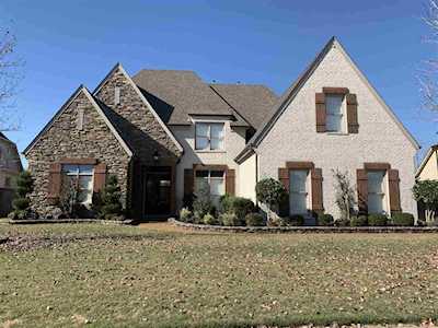 1785 Shoal Creek Ln Collierville, TN 38017