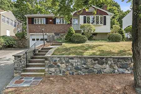 239 Ridge St Arlington, MA 02474