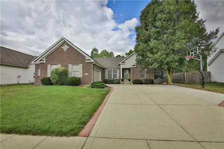 11360 Falling Water Way Fishers, IN 46037