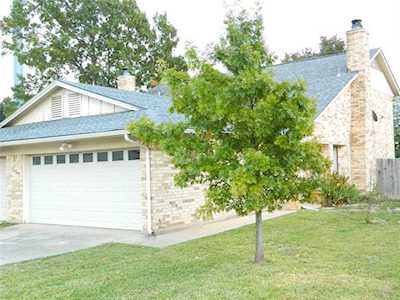 211 Mountainview Drive Hurst, TX 76054
