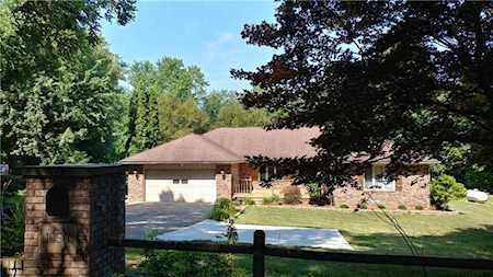 1050 Plantation Ct Martinsville, IN 46151