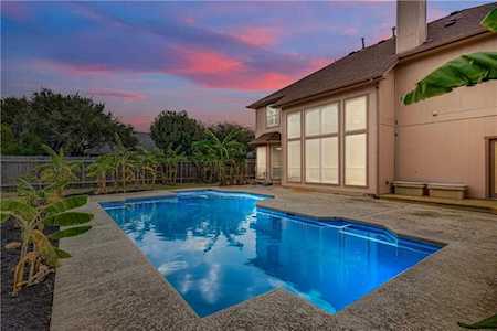 8213 Ganttcrest DR Austin, TX 78749