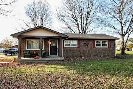 303 Johns Ln Shepherdsville, KY 40165