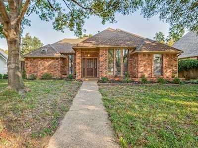 3056 Creekview Drive Grapevine, TX 76051