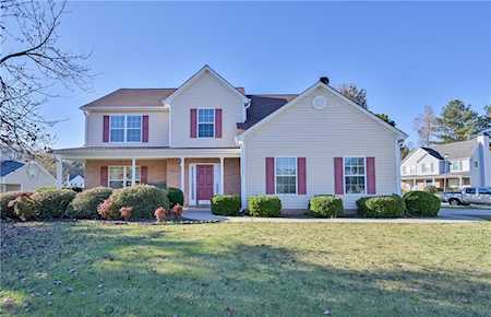 4377 Webb Meadows Drive. Dr Loganville, GA 30052