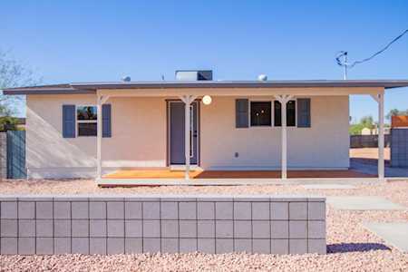 5242 E Polk Street Phoenix, AZ 85008