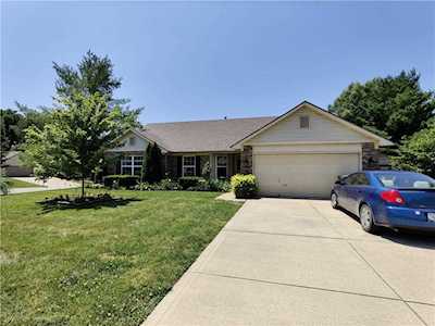 900 Moonlight Ct Mooresville, IN 46158