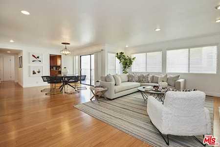 1228 11th Street #202 Santa Monica, CA 90401