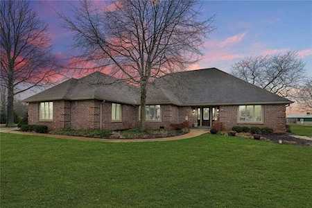 6803 Pebblebrook Ct Brownsburg, IN 46112