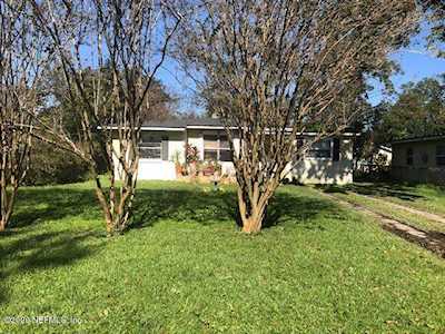 4751 Beverly Cir Jacksonville, FL 32210