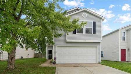 10749 Glenayr Dr Camby, IN 46113