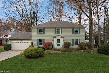 28720 Lincoln Rd Bay Village, OH 44140