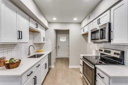 7498 E Northwest Highway #102 Dallas, TX 75231