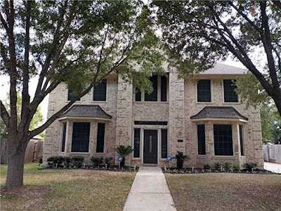 1243 Fall Creek LOOP Cedar Park, TX 78613