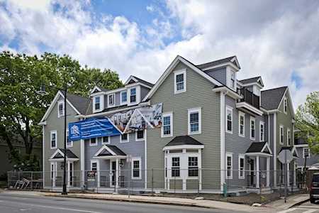 106 Bridge St #02 Salem, MA 01970