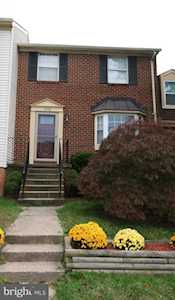 1056 Salem Harbour Way Pasadena, MD 21122