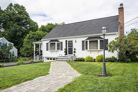 3 Sewell Rd Wilmington, MA 01887