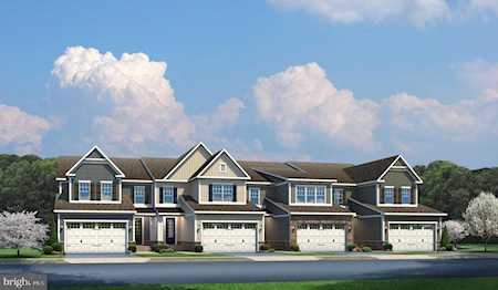 97 Piper Ln Exton, PA 19341