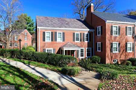 2939 Columbus St Arlington, VA 22206