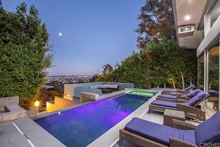 1677 N Crescent Heights Boulevard Los Angeles, CA 90069