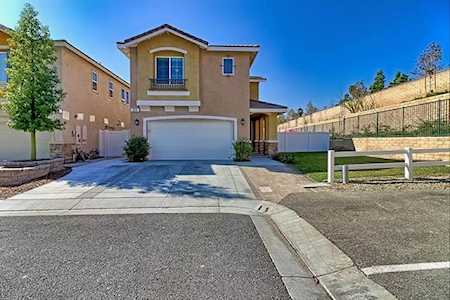 211 Clearwood Street Fillmore, CA 93015
