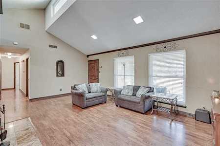 409 W Redbud Drive Hurst, TX 76053