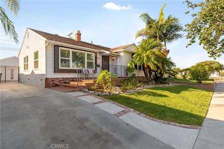 2706 Sandwood Street Lakewood, CA 90712