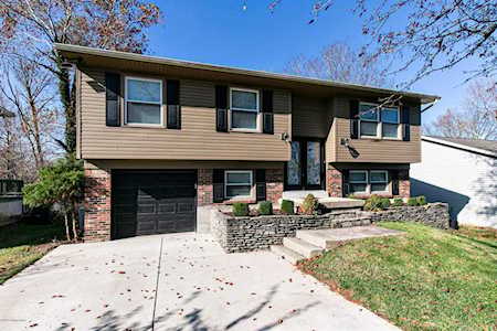 7518 E Orchard Grass Blvd Crestwood, KY 40014