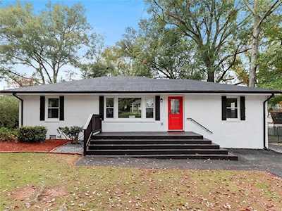 1546 Cloverdale Dr SE Marietta, GA 30067