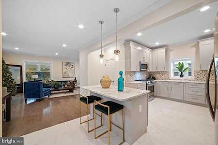 23 Browning Rd Merchantville, NJ 08109