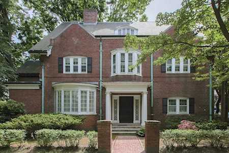 12 Worthington Rd Brookline, MA 02446