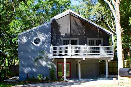 3187 Phoenix Ave Oldsmar, FL 34677